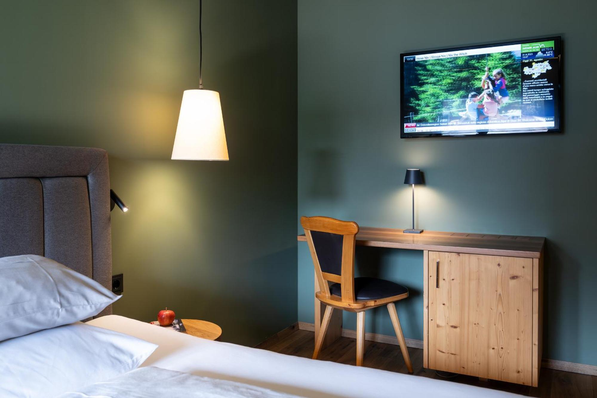 Hotel Alpenroyal Castelrotto Bagian luar foto