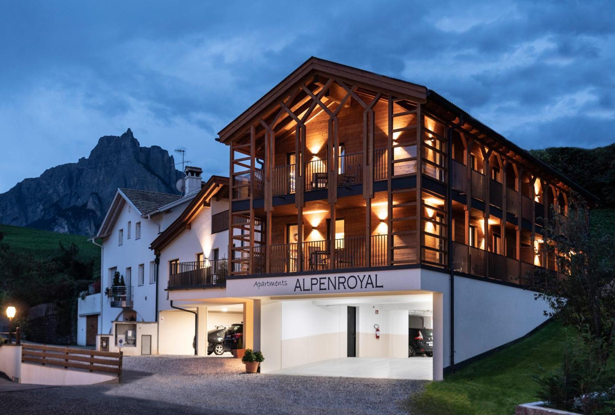 Hotel Alpenroyal Castelrotto Bagian luar foto