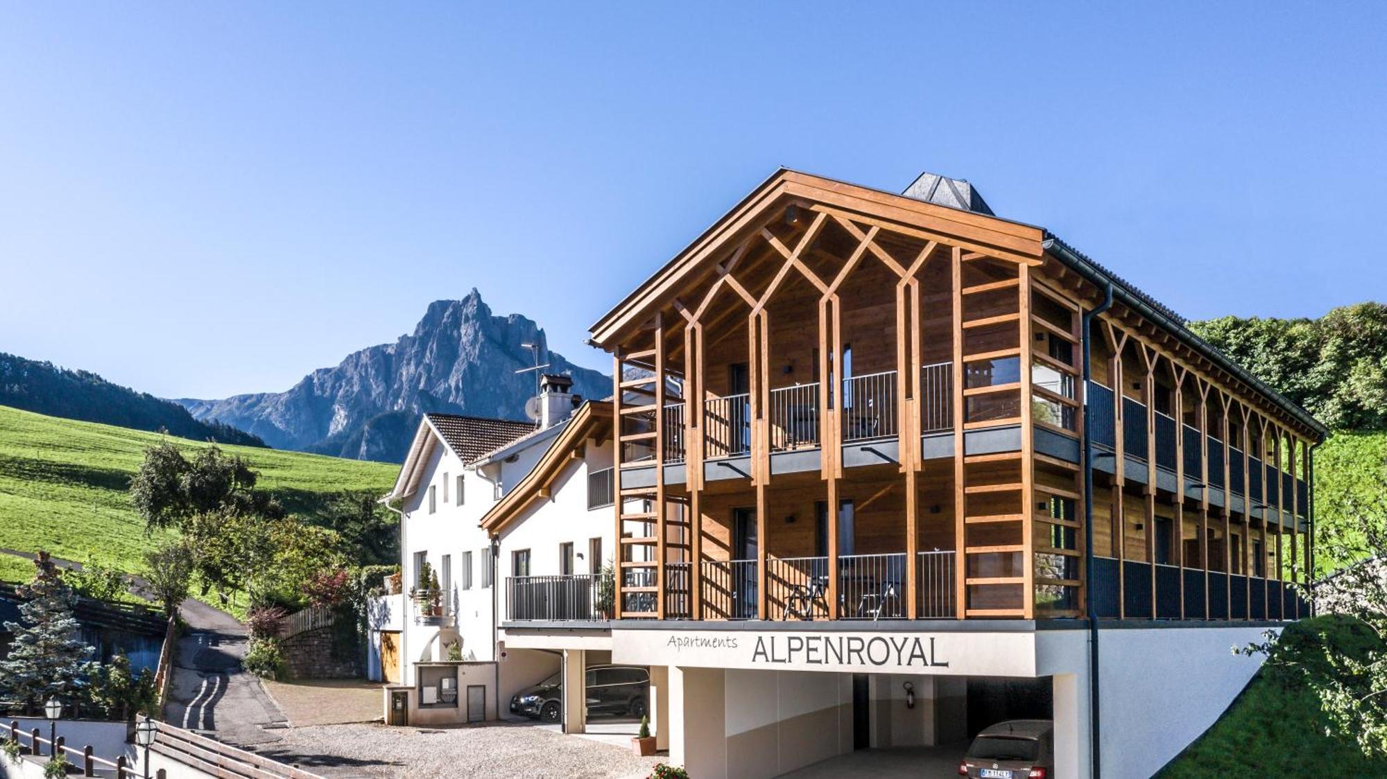 Hotel Alpenroyal Castelrotto Bagian luar foto