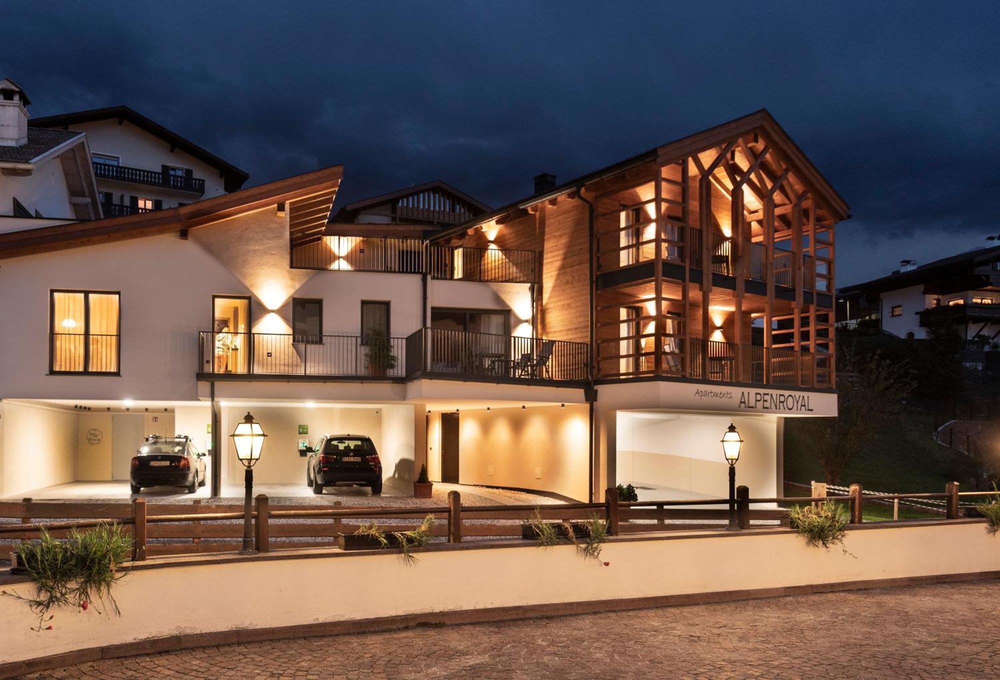 Hotel Alpenroyal Castelrotto Bagian luar foto