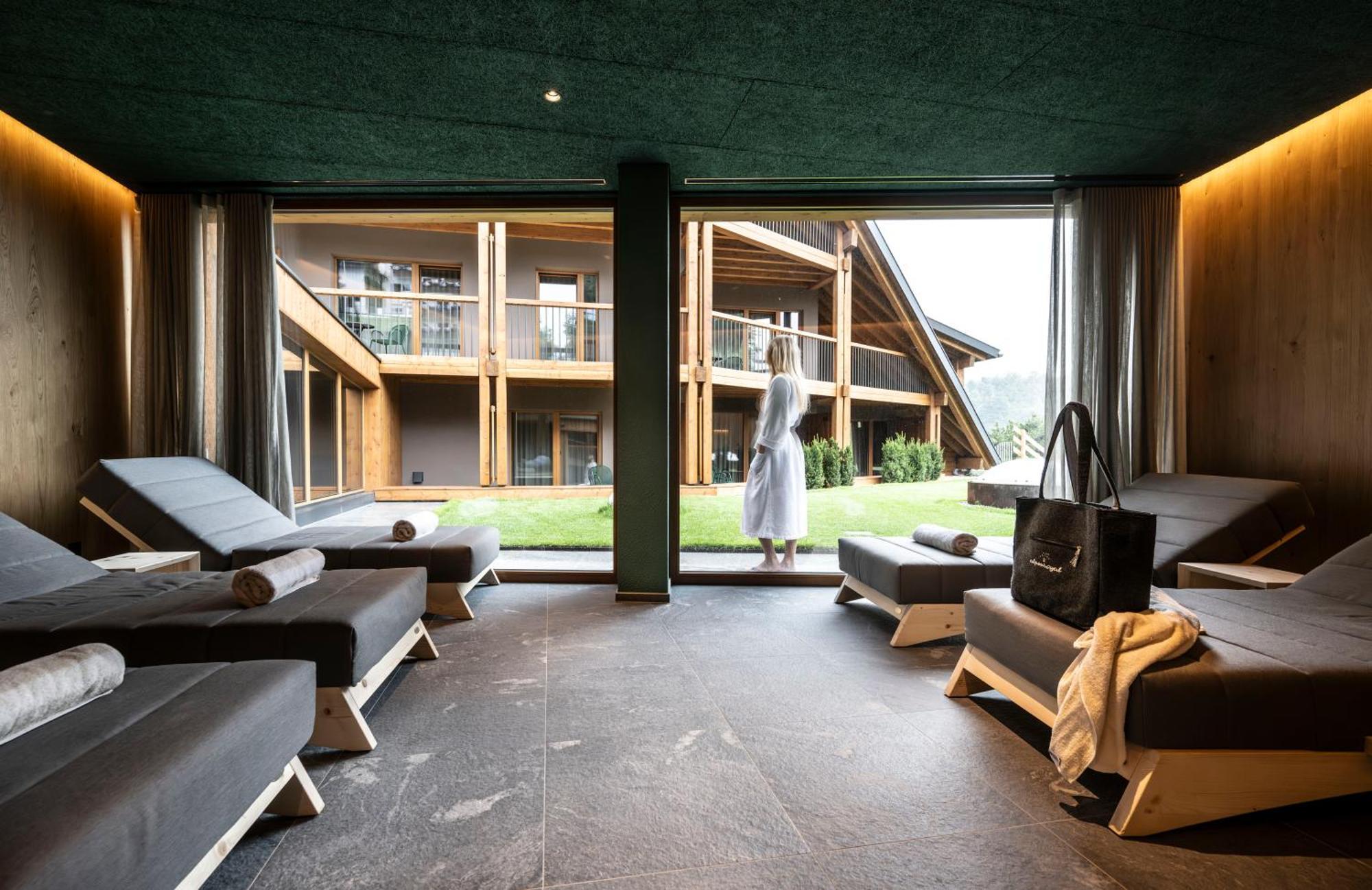 Hotel Alpenroyal Castelrotto Bagian luar foto