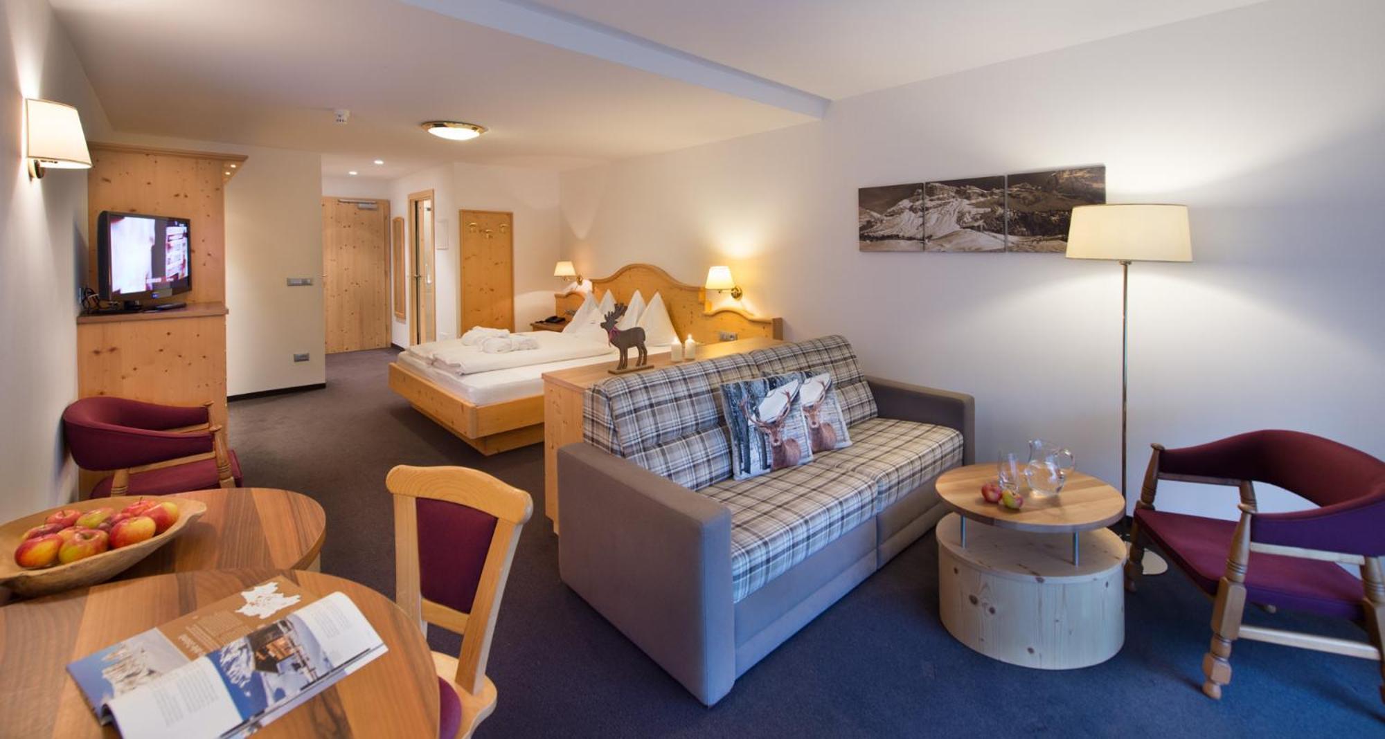 Hotel Alpenroyal Castelrotto Bagian luar foto